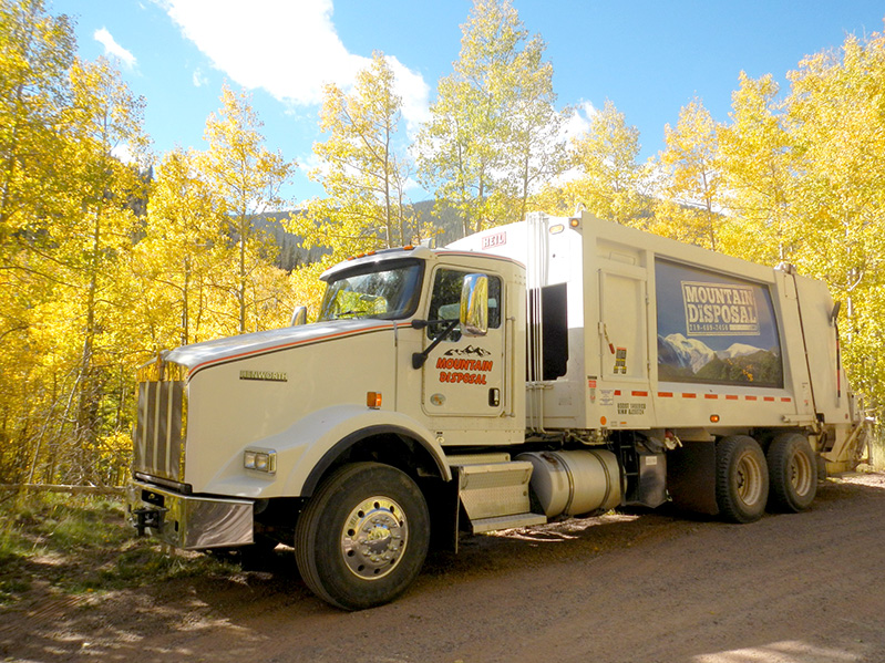 Mountain Disposal Garbage Truck